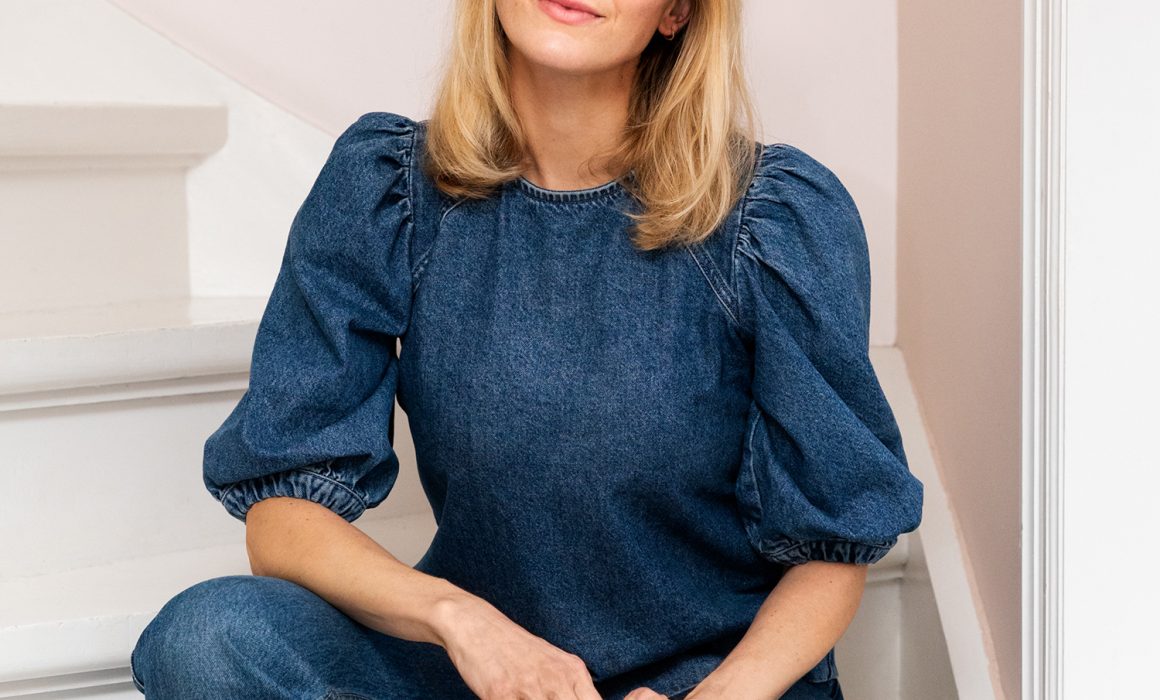 Sara Rostrup - Makeup Artist & Beauty Expert